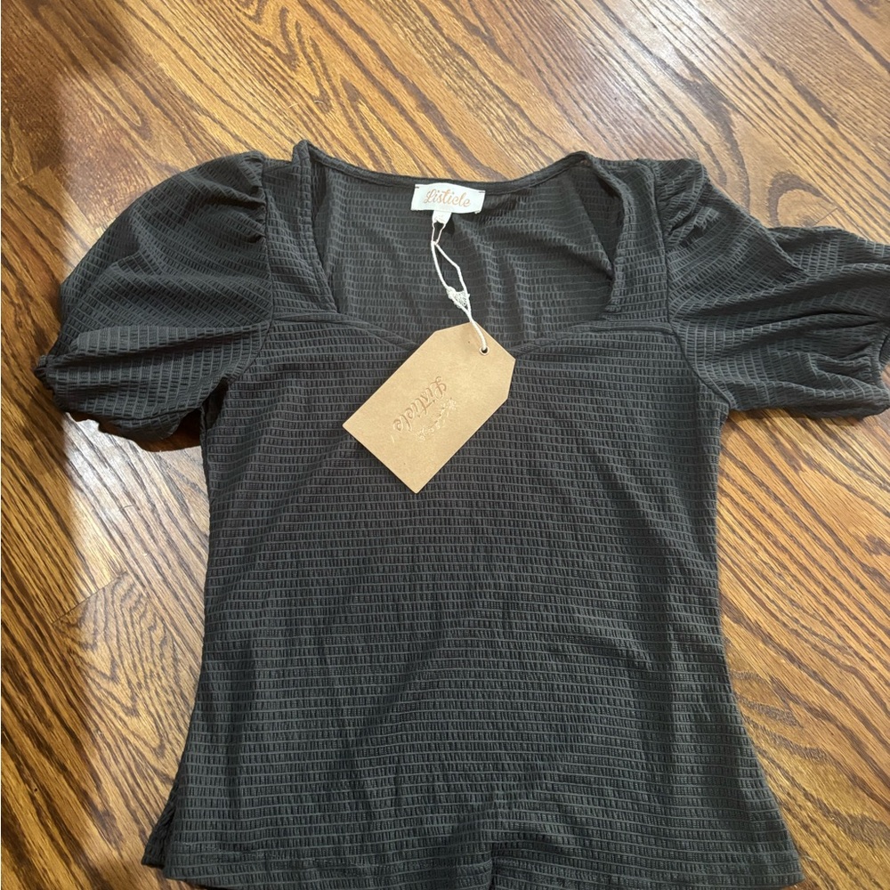 Listicle New Grey Shirt Women’s Top. Size Small